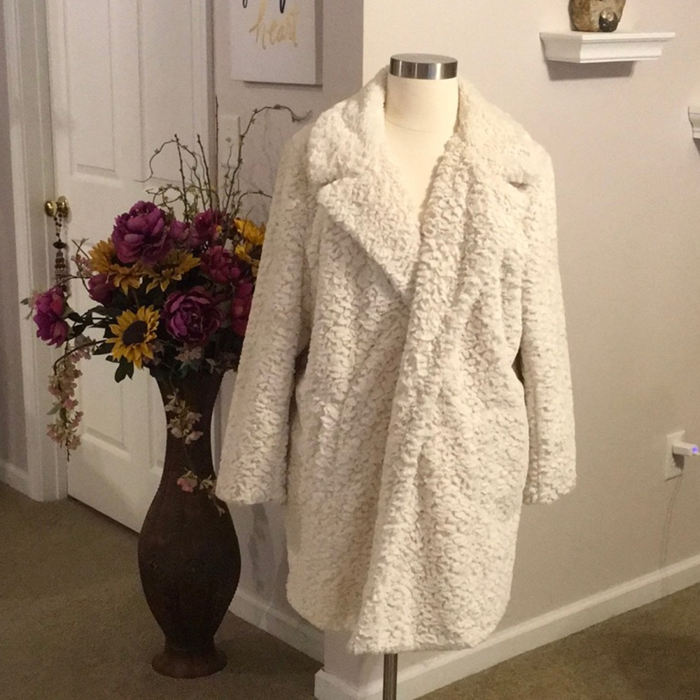 NorthStyle 2x Faux Fur Coat